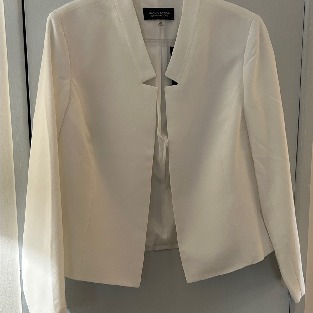 Black Label Women's Elegant White Blazer